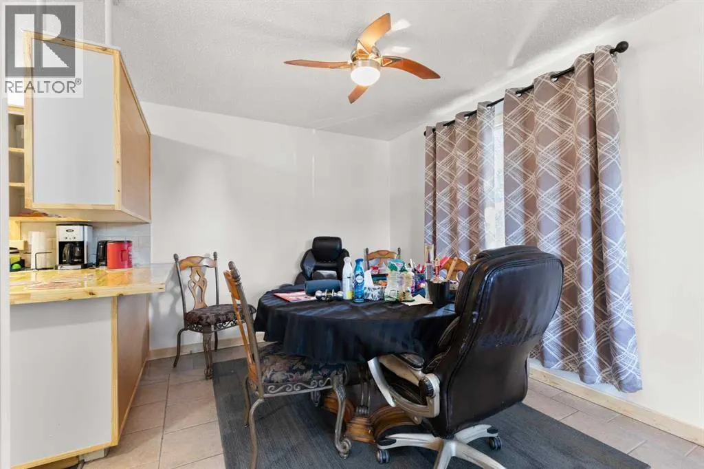 8 Cypress Way SE
