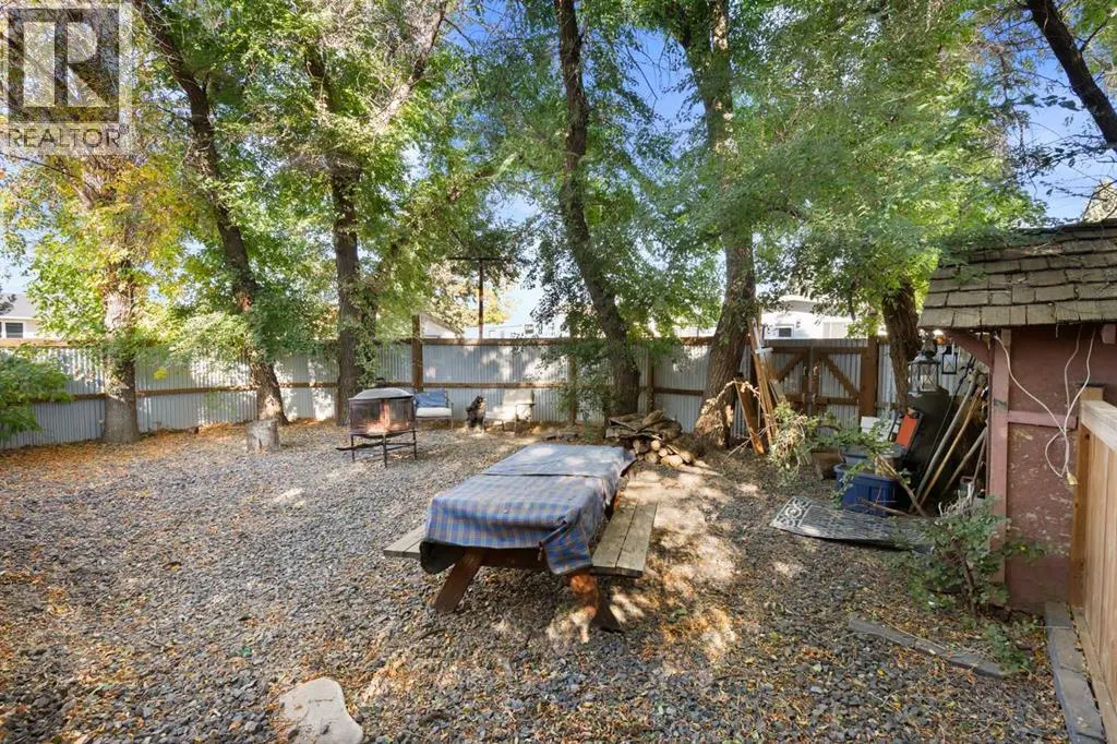 8 Cypress Way SE