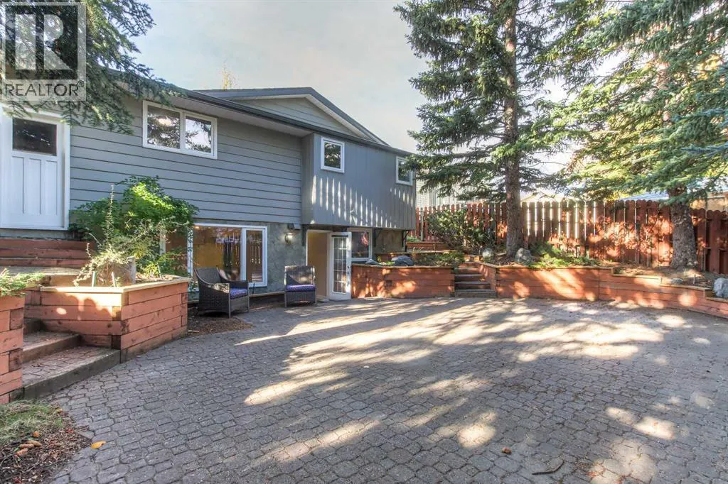 511 Cedarille Crescent SW