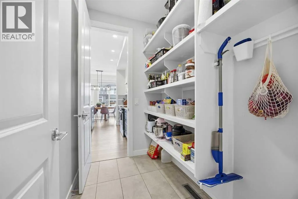 520 Kingsmere Way SE