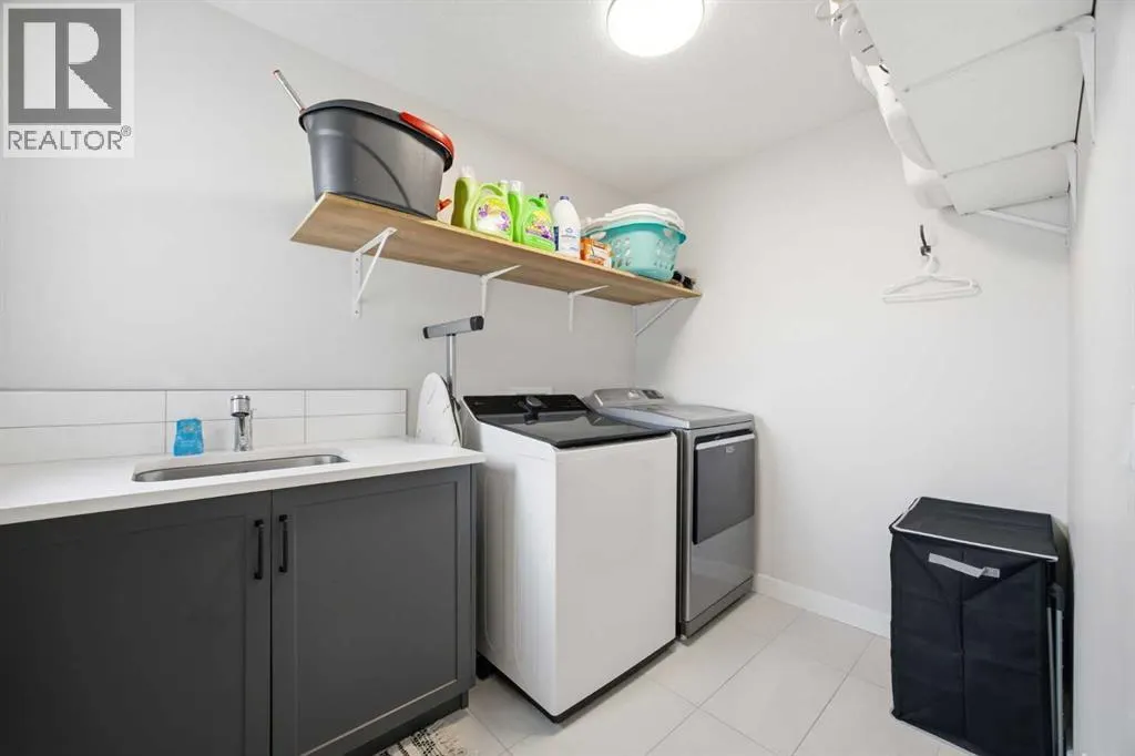 520 Kingsmere Way SE