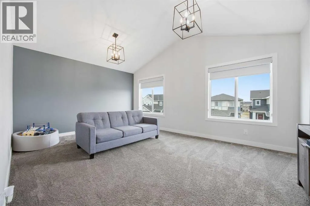 520 Kingsmere Way SE