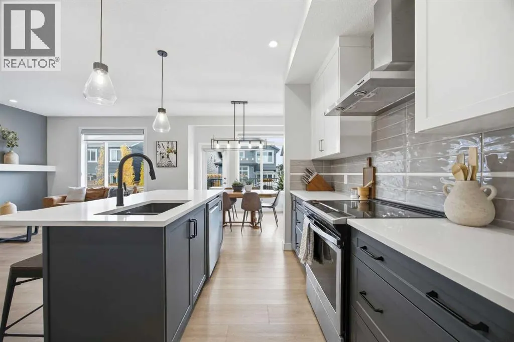 520 Kingsmere Way SE