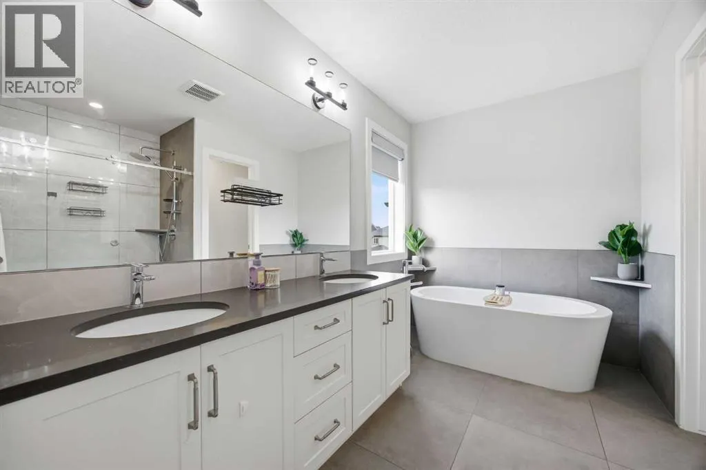 520 Kingsmere Way SE