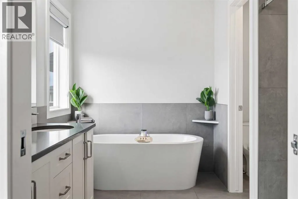 520 Kingsmere Way SE