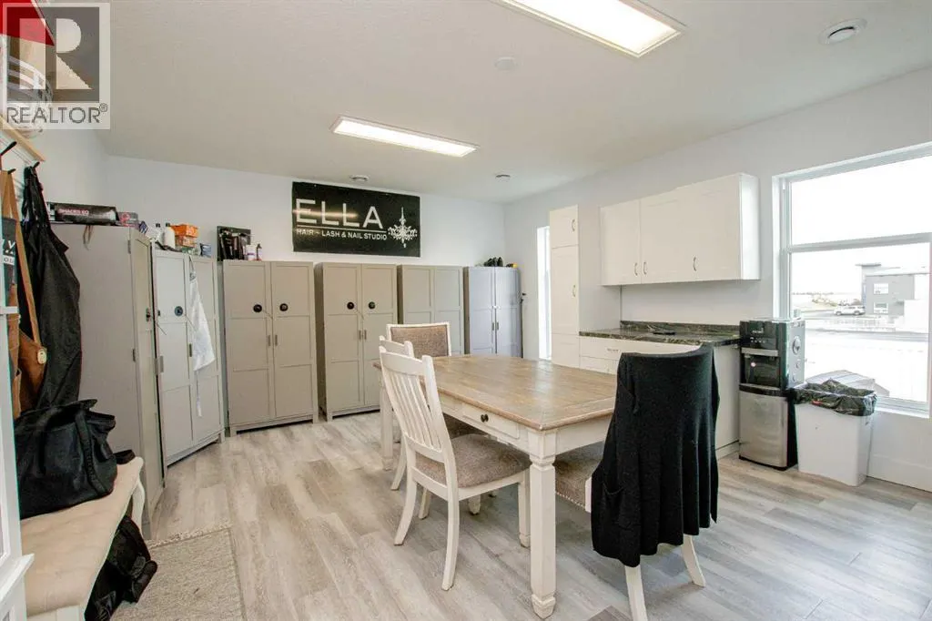 201/203, 11706 104 Avenue