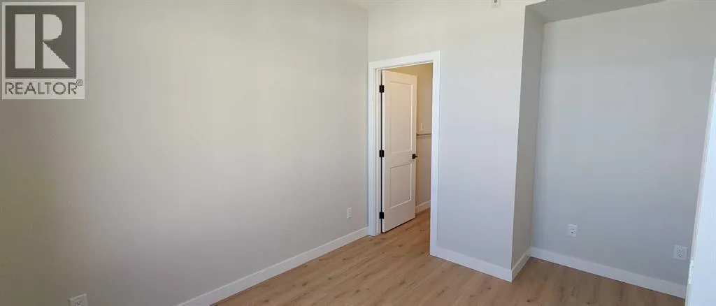 1304, 200 Seton Circle SE