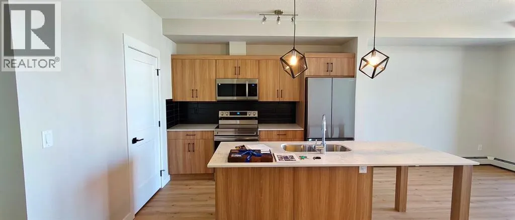 1304, 200 Seton Circle SE