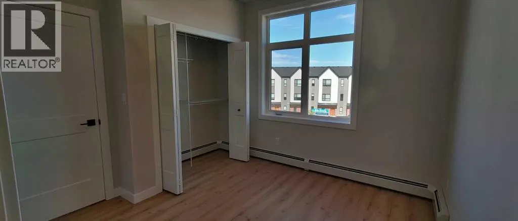 1304, 200 Seton Circle SE
