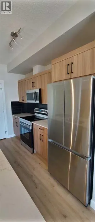 1304, 200 Seton Circle SE