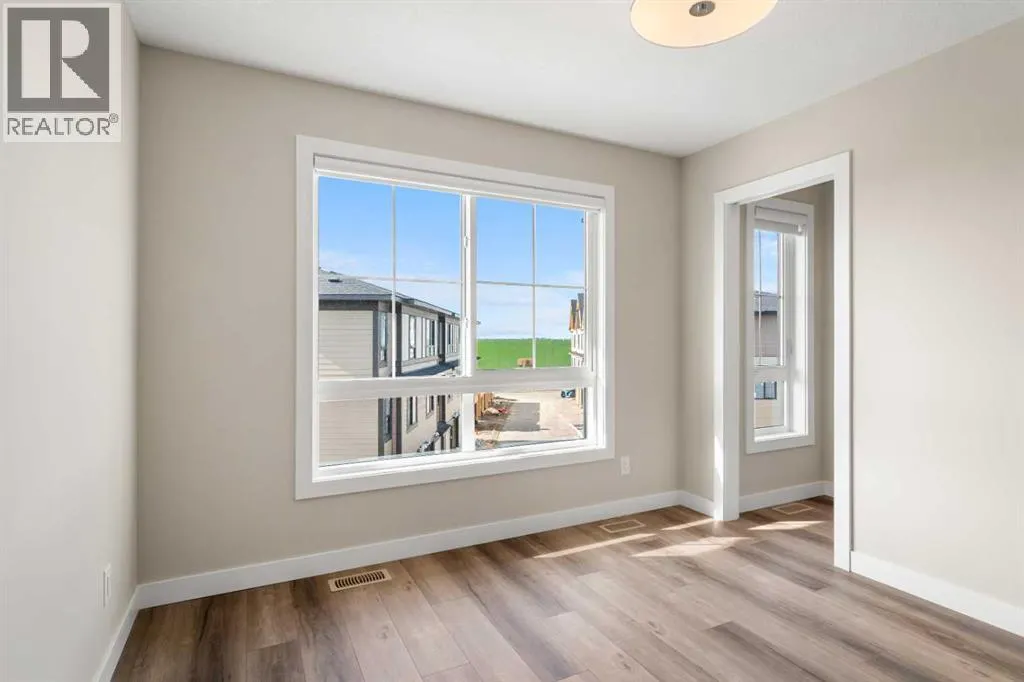 72, 285 Chelsea Court