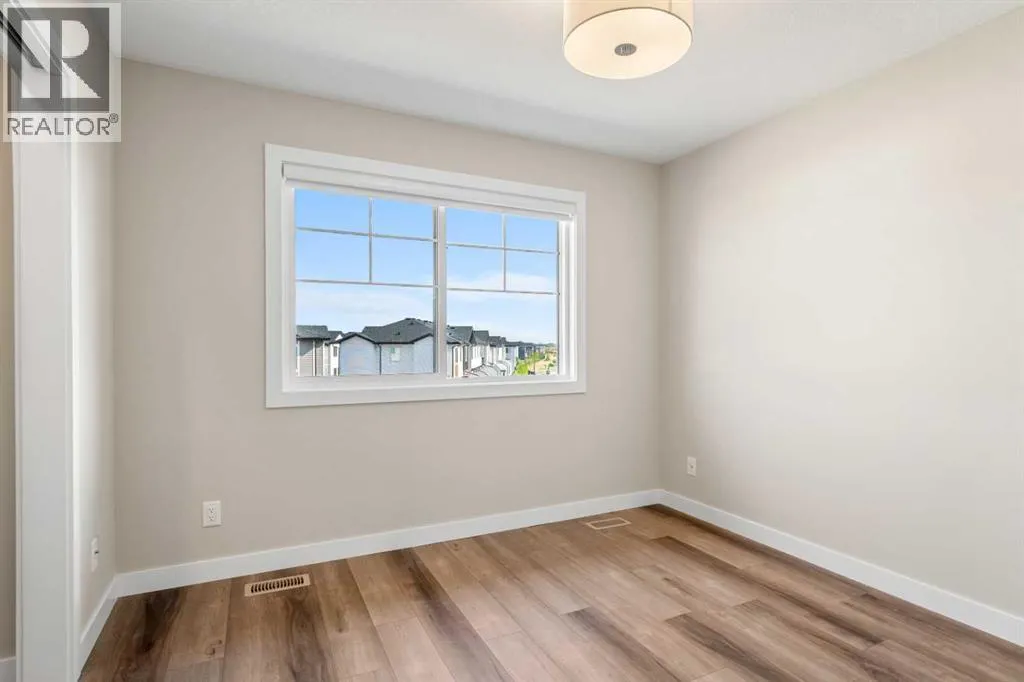 72, 285 Chelsea Court