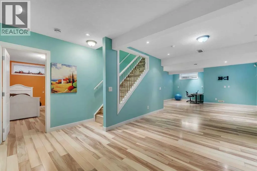 185 West Lakeview Drive