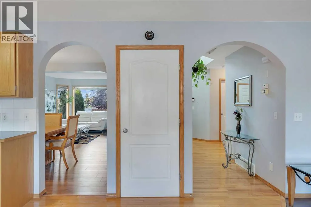 185 West Lakeview Drive