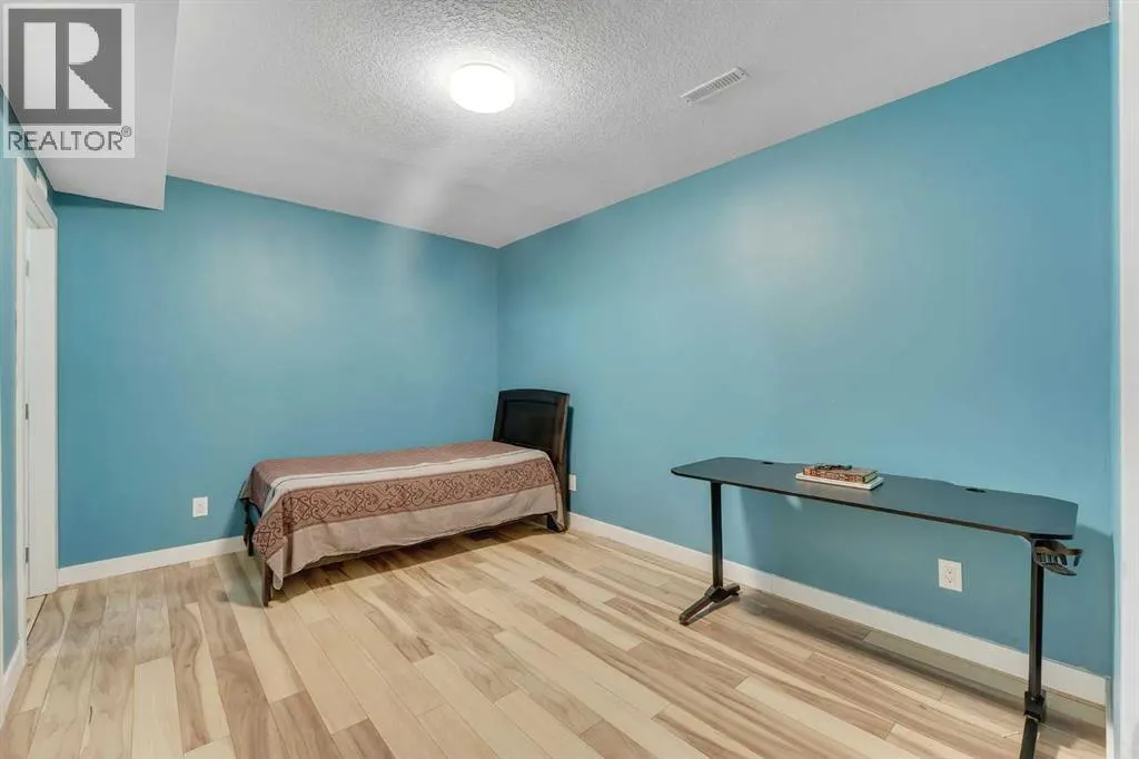 185 West Lakeview Drive