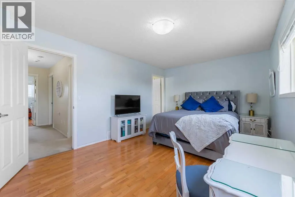 205 Bayside Point SW