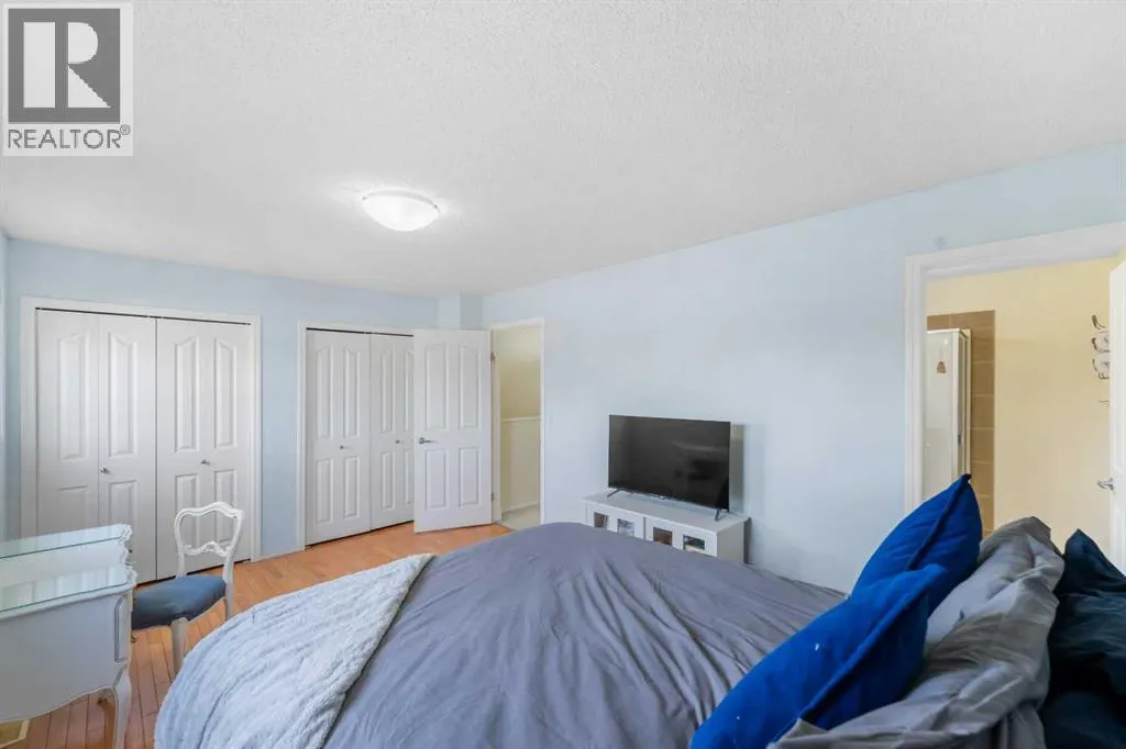 205 Bayside Point SW