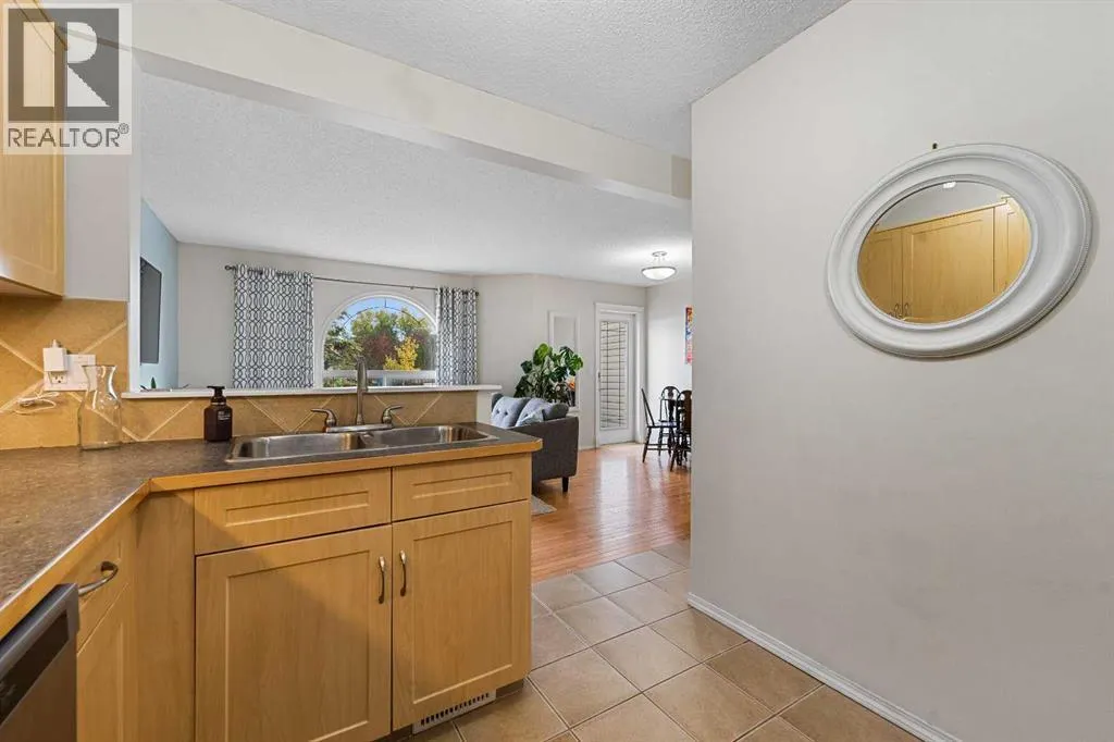 205 Bayside Point SW