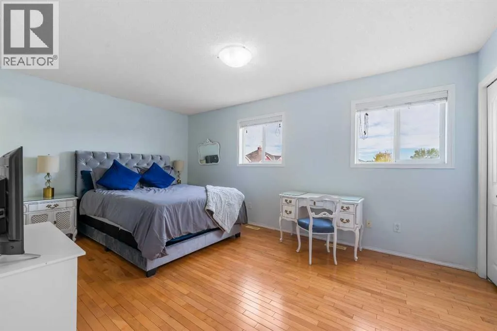 205 Bayside Point SW