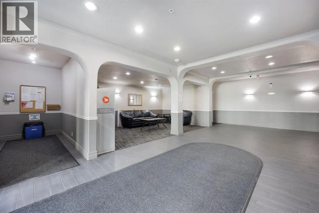403, 100 Richard Street