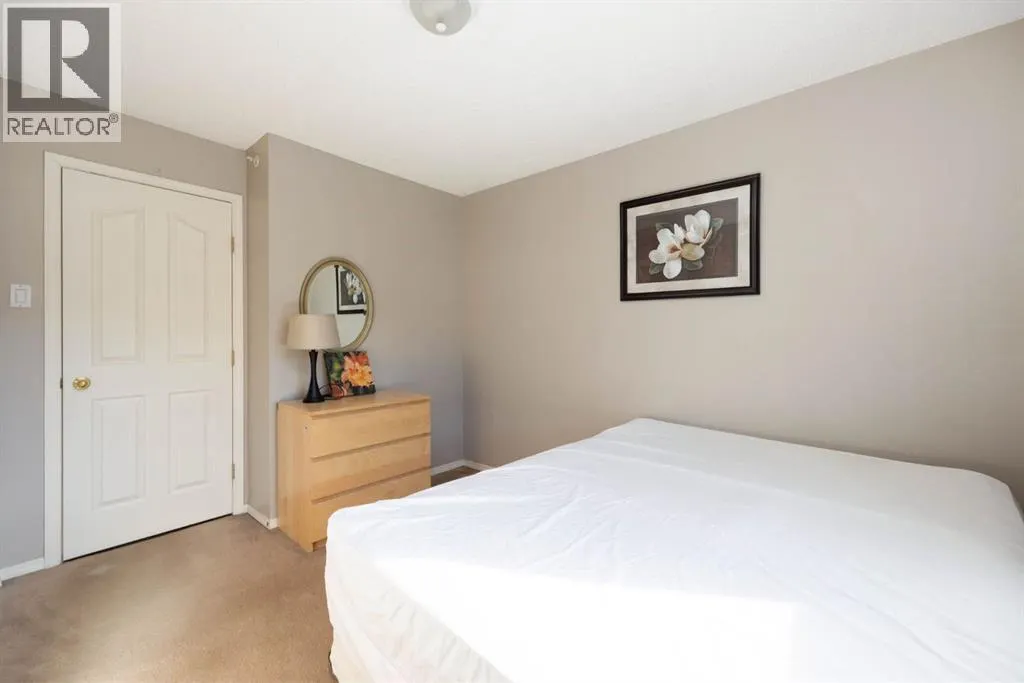 403, 100 Richard Street