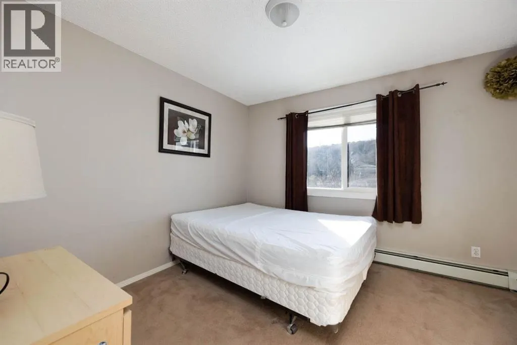 403, 100 Richard Street