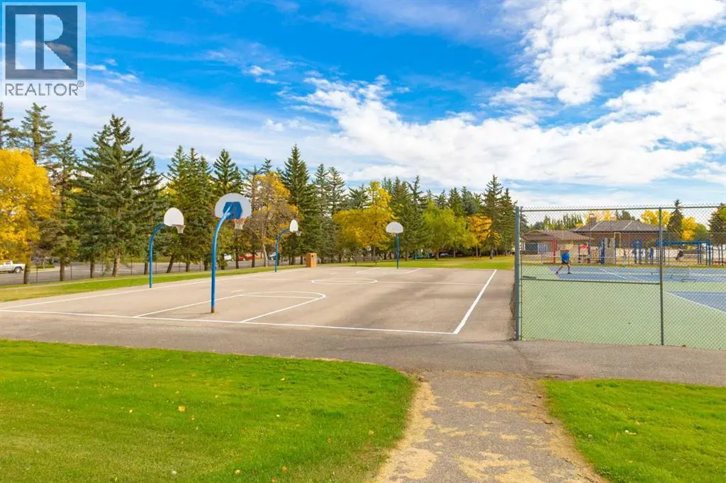 17 Sunvale Crescent SE