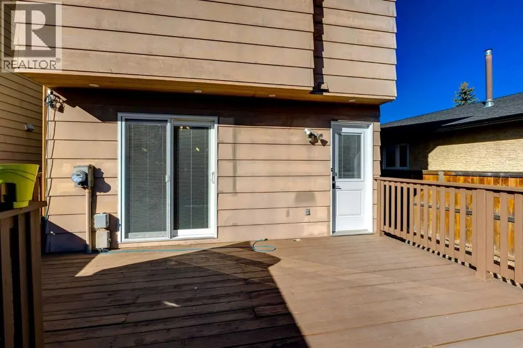 17 Sunvale Crescent SE