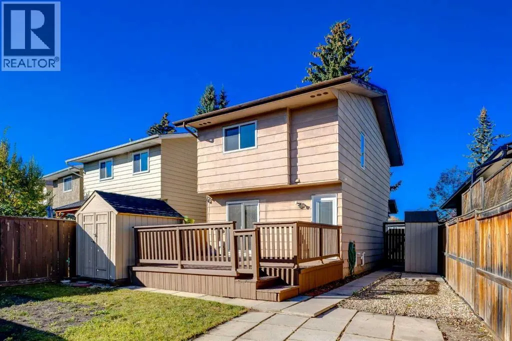 17 Sunvale Crescent SE