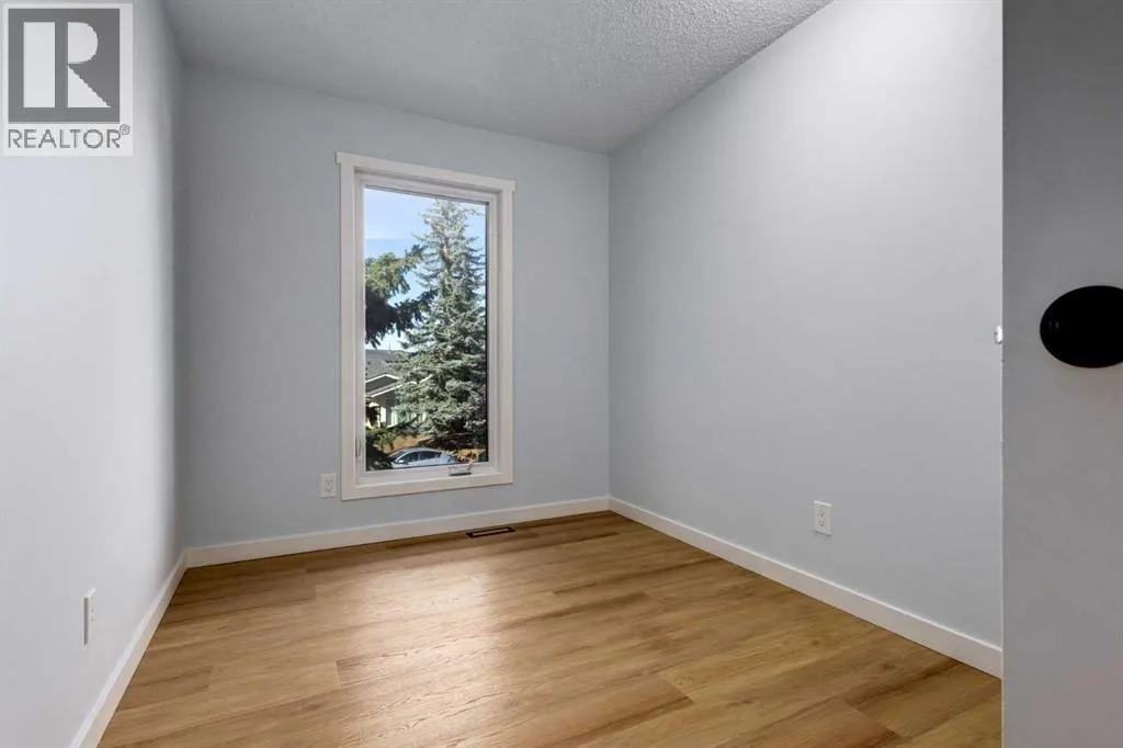 17 Sunvale Crescent SE