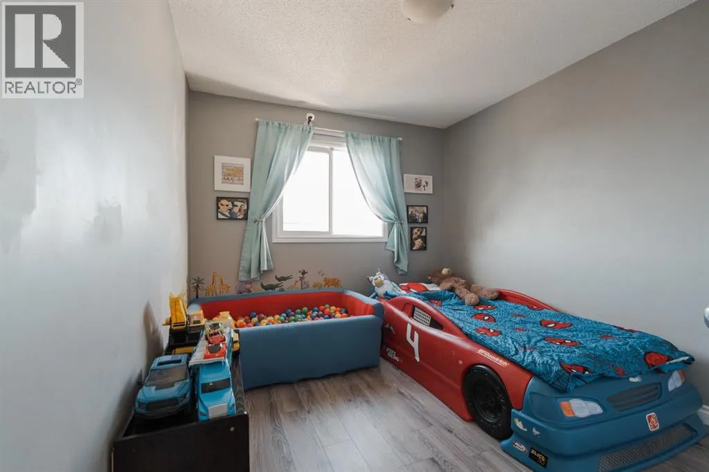 216 Coyote Crescent