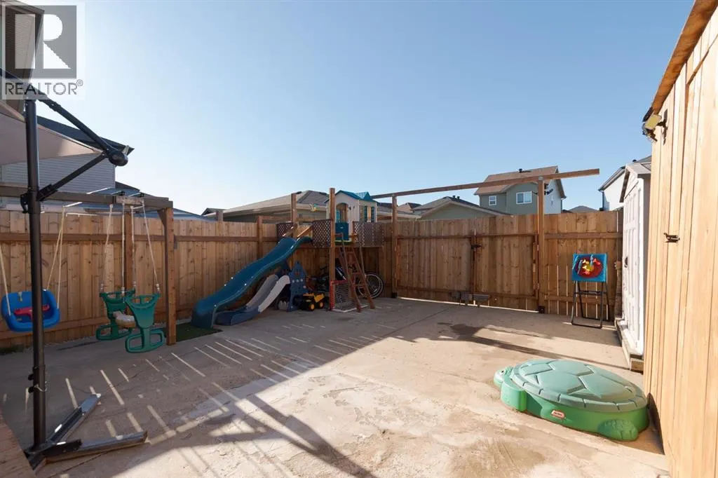 216 Coyote Crescent