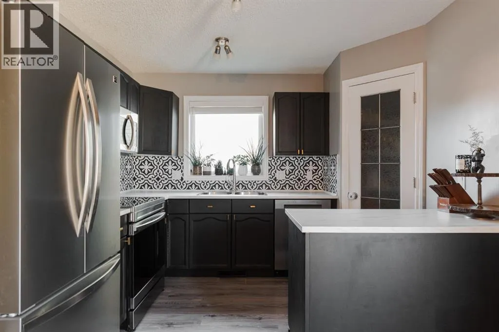 216 Coyote Crescent