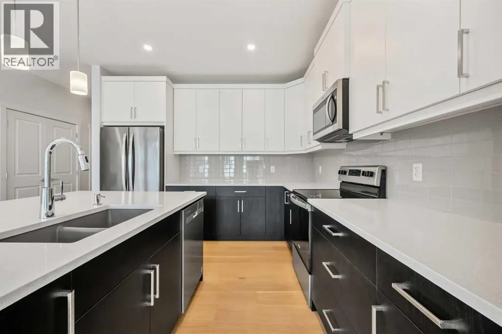 72 Amblefield Grove NW