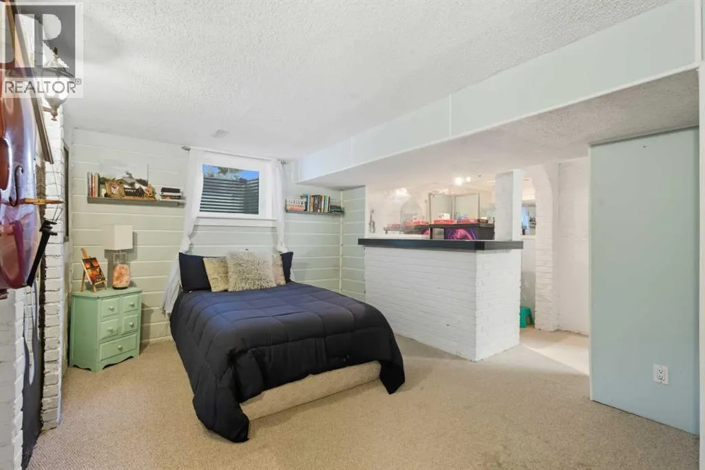 37N, 203 Lynnview Road SE