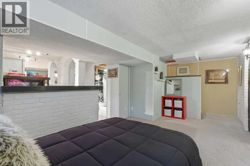 37N, 203 Lynnview Road SE