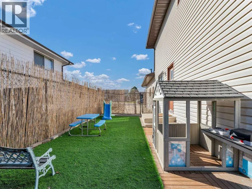 84 East Glen Drive SE