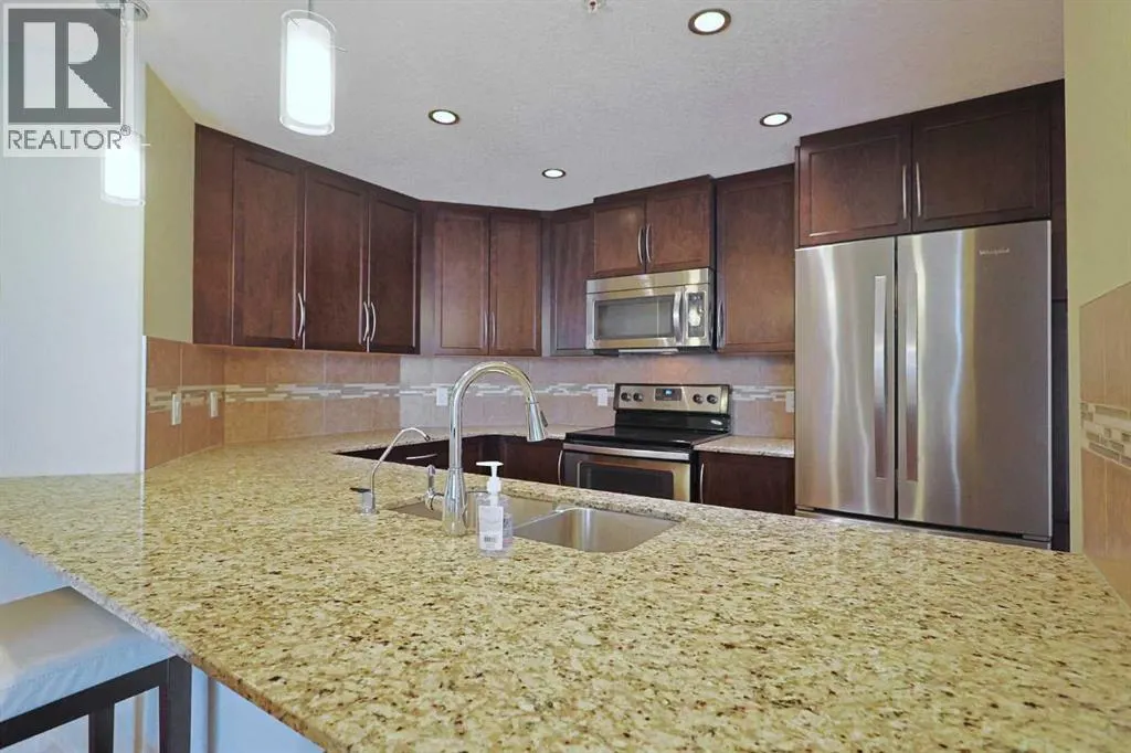 609, 16 Varsity Estates Circle NW