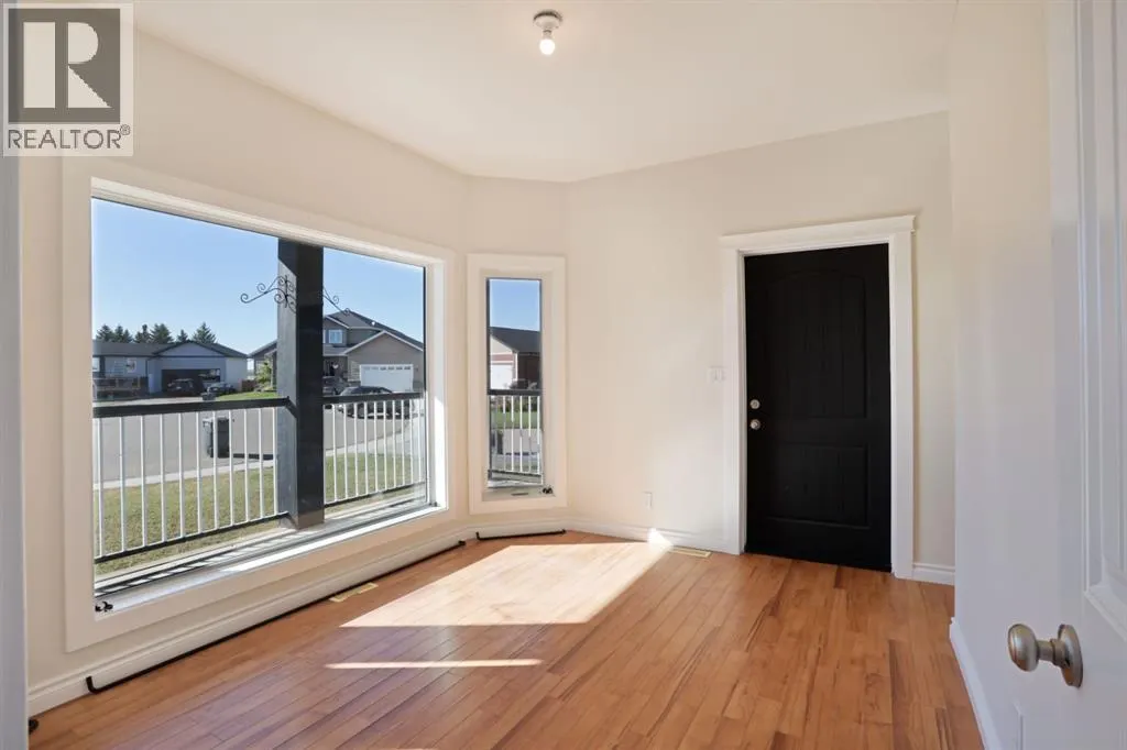 36 Cottonwood Crescent