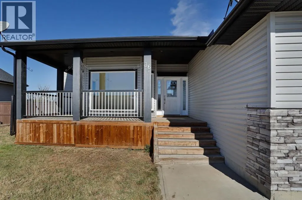 36 Cottonwood Crescent