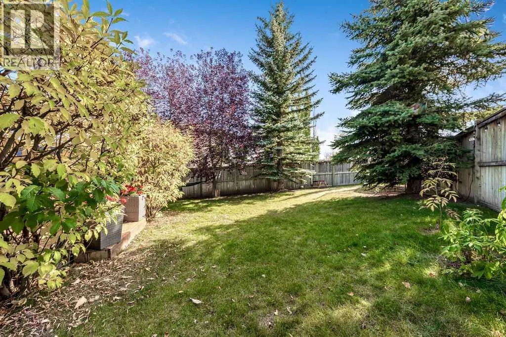 311 Simcrest Heights SW