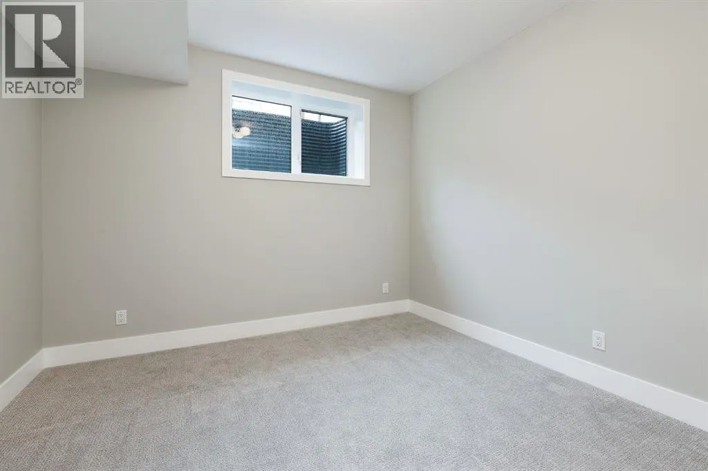 42 Wheatland Avenue SW