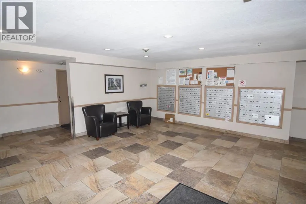 1224, 8 Bridlecrest