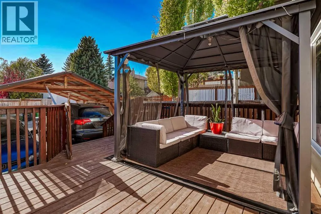 72 Strathcona Crescent