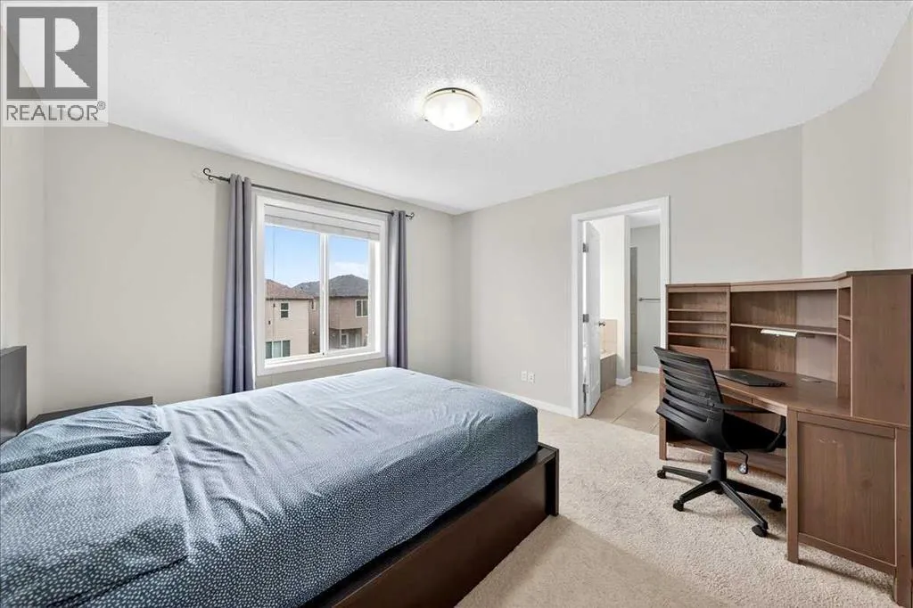 19 Sage Valley Close NW