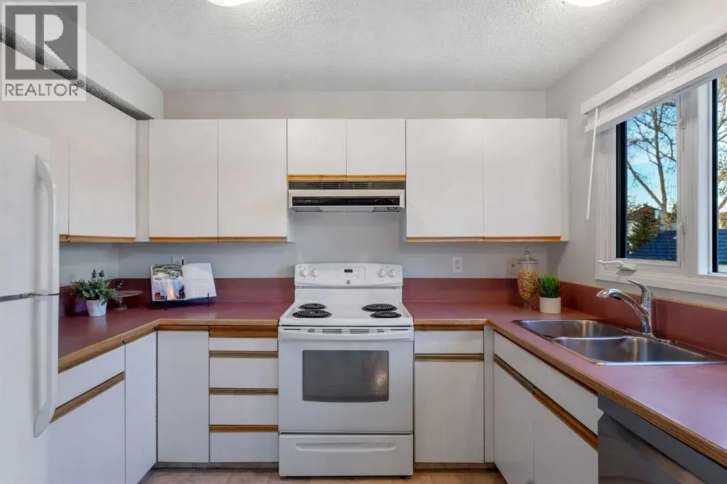 85 Summerfield Road SE