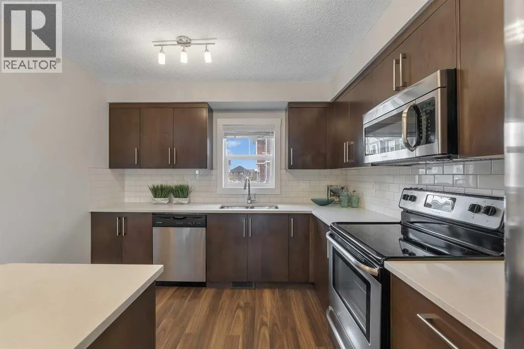 101, 1225 Kings Heights Way SE