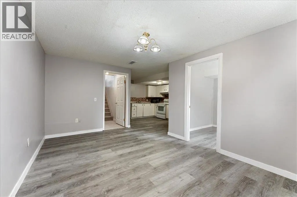 29 Martinvalley Place NE