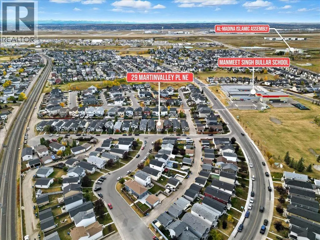 29 Martinvalley Place NE