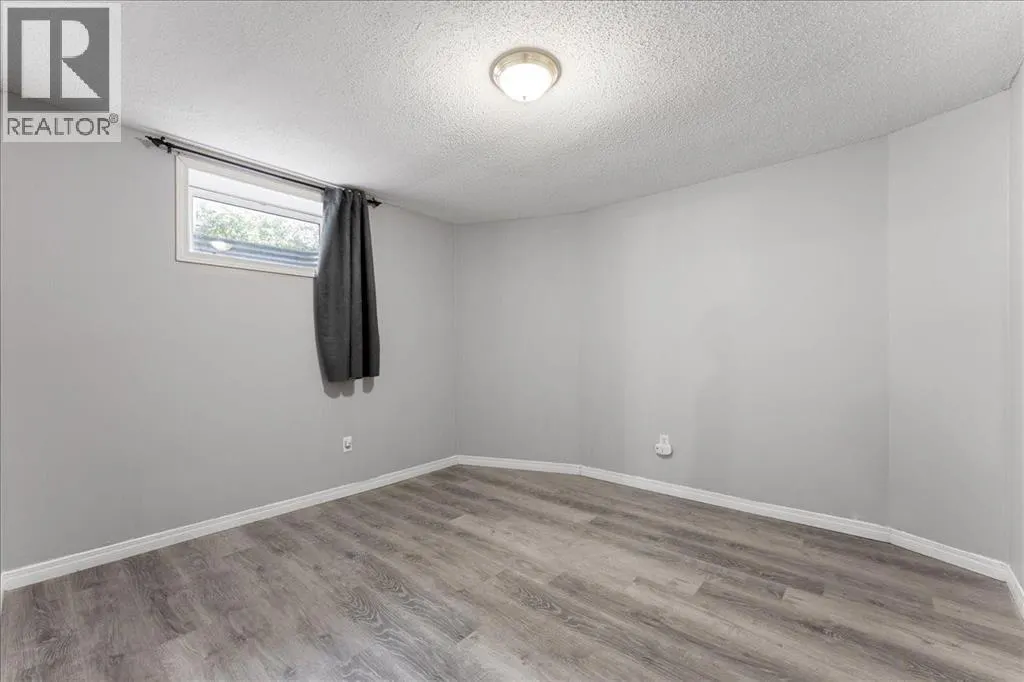 29 Martinvalley Place NE